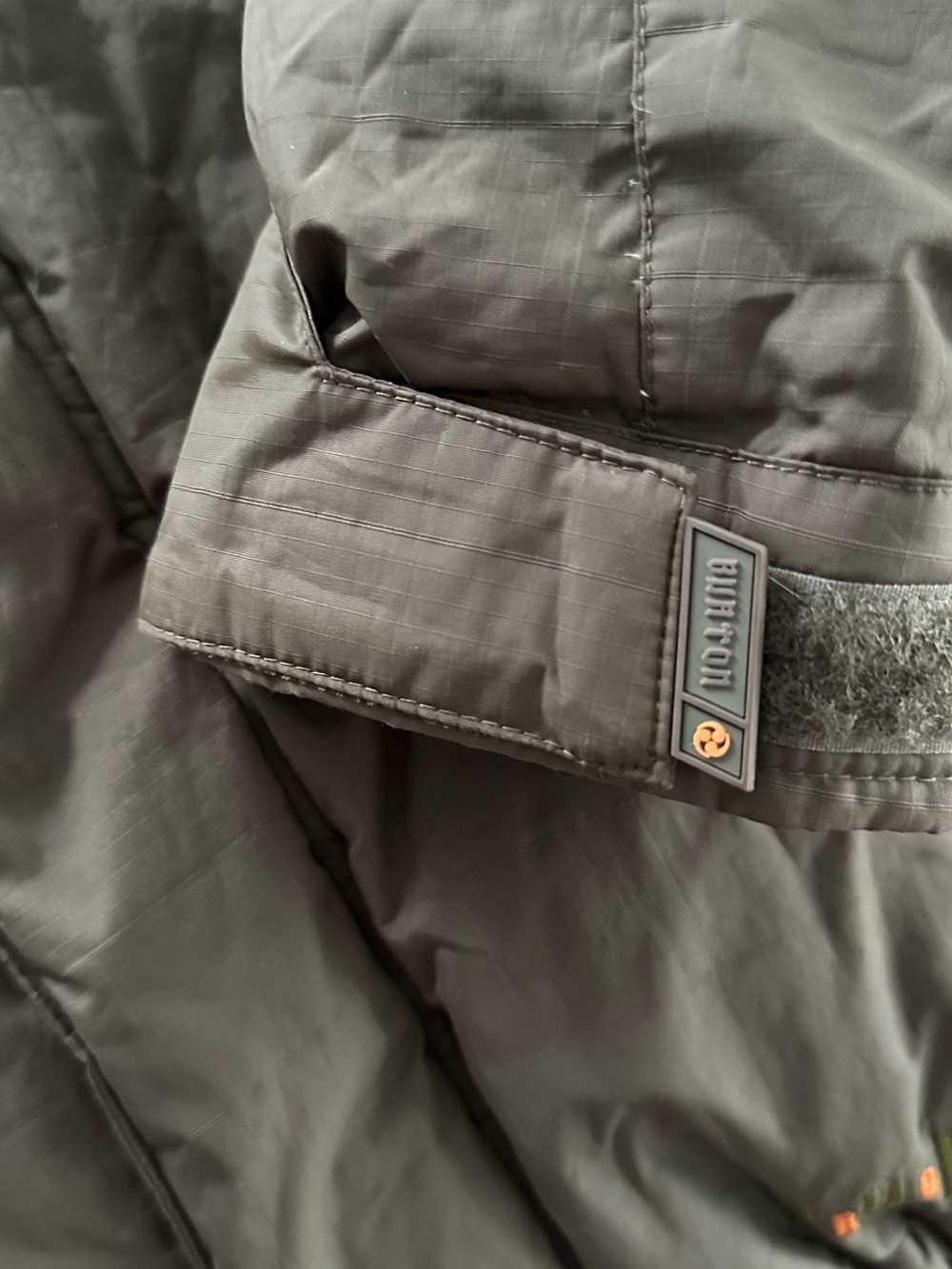 Vintage Burton Ronin - Puffer Jacket - Picture 7 of 8